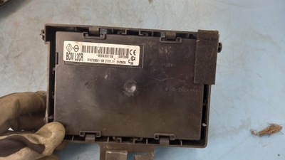 Коробка запобіжників renault modus 1.5dci 04r фото №1