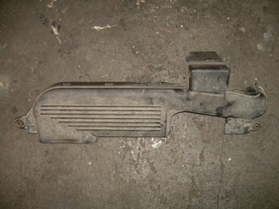 Mazda premacy 2.0 16v труба повітрозабірник впуск повітря фото №1