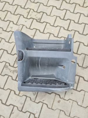 Підніжка правий підніжка праві renault premium lander dxi gama d volvo fe фото №1