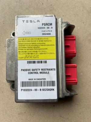 Tesla s модуль блок керування подушок подушка безпеки справний! фото №1