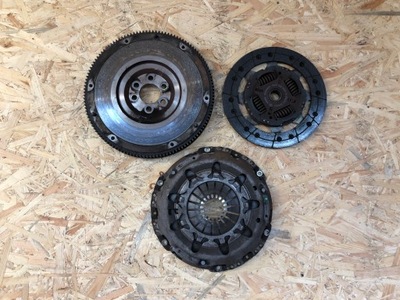 Комплект зчеплення vw audi 1.6 fsi r0301052710/ 322048210 фото №1