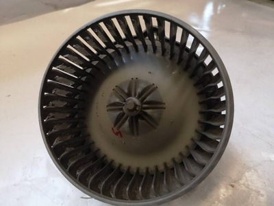 Вентилятор обдув toyota corolla e12 2.0 d4d mf016070-0610 фото №1