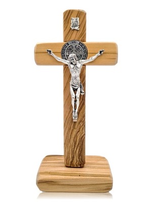 Krzyż benedyktyński STOJĄCY z drewna oliwnego