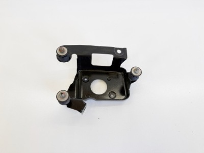 Тримач  кронштейн компресор airmatic mercedes ml w164 gl x164 фото №1