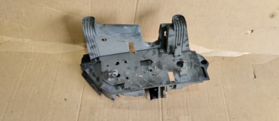 Підкрилок кронштейн акумулятор основа jeep wrangler jk фото №1