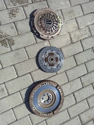 Dacia duster i сцепление 1.5 dci фото №1