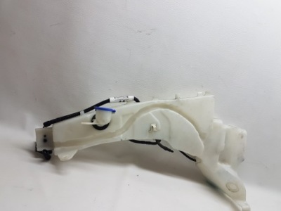 Ford focus mk2 lift 07-11 бачок омивача фото №1