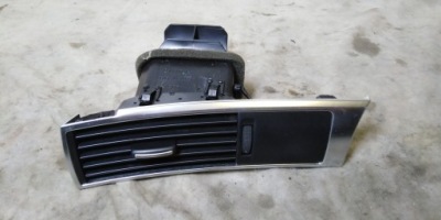 Audi a6 c6 решітка обдув ліва 06r eu 4f1820901d фото №1