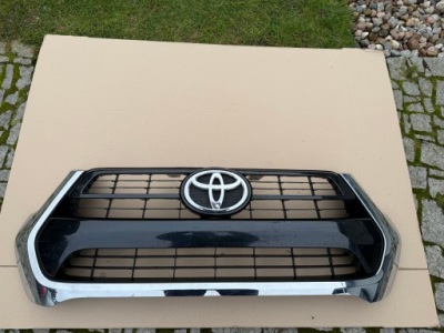 Решётка радиатора решётка радиатора eu toyota hilux viii 8 lift 2020 - 2025 . фото №1