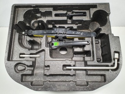 Домкрат ключ вкладиш mercedes r-kl w251 a1645800118 фото №1