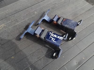 Dacia dokker 2015 петли дверь левый задняя комплект фото №1