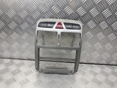 Рамка консолі центральної peugeot 307 9634505077 фото №1