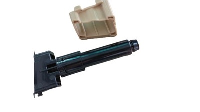 Правая насадка распылителя фара mazda 3 bm 13- фото №1