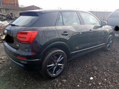 Audi q2 задняя s-line бампер крышка багажника led лампа фото №1