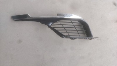 Права zaślepka-kratka w zderzak-peugeot 308 ii фото №1