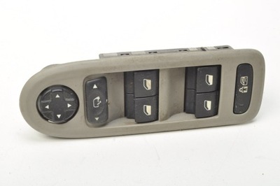 Citroen c5 iii панель перемикач вікон 96659465zw фото №1