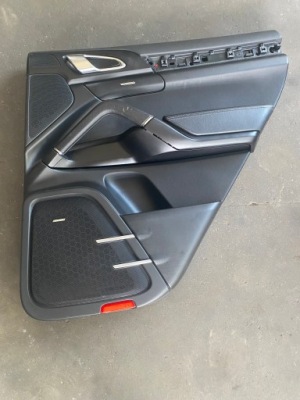 Porsche cayenne 7p5 обшивка дверь правый задний задняя фото №1