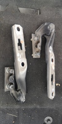 Audi a4 b6 петлі капот фото №1