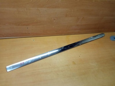 Молдинг дверь правая передняя toyota avensis verso фото №1