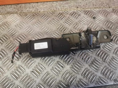 Замок доводчик крышки audi skoda superb ii 4f9827383e фото №1