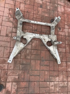 Подрамник подрамник балка alfa romeo giulia 00505507010 фото №1