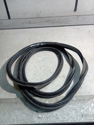 Citroen c3 aircross прокладка крышки багажника фото №1