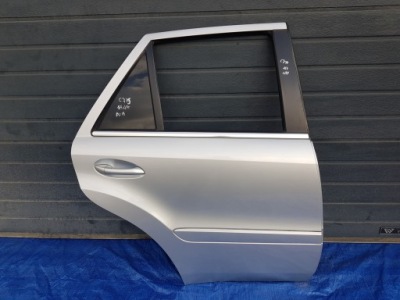 Дверь правый задний  mercedes ml w164 рестайлинг  c775 775 фото №1