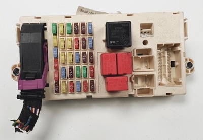 Коробка предохранителей alfa romeo 159 50507093 фото №1