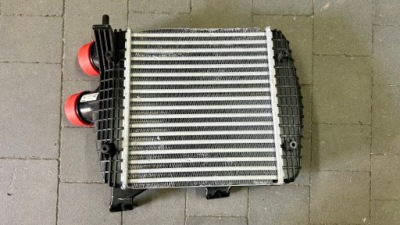 Интеркулер правый maserati quattroporte sq4 17 фото №1