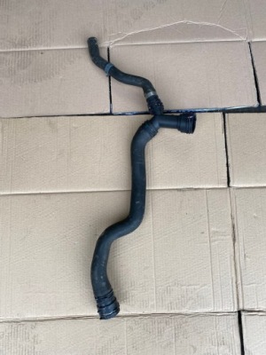 Audi a4 b9 wąż шланг wody 8w0122101bh фото №1