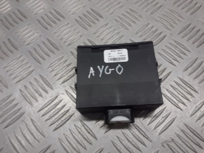 Модуль иммобилайзер toyota aygo i 897400h011 фото №1