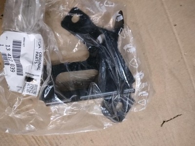 Opel astra k кронштейн крыла правый перед новый фото №1