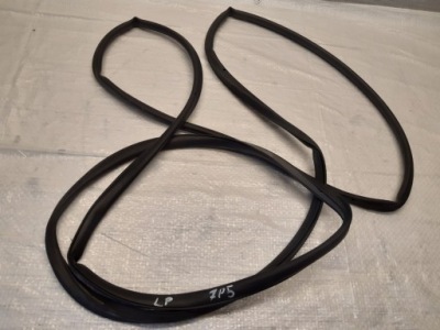 Porsche cayenne 7p прокладка дверь левый перед фото №1