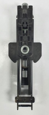 Регулювання висоти поперечина audi a6 c6 8e0857833 фото №1