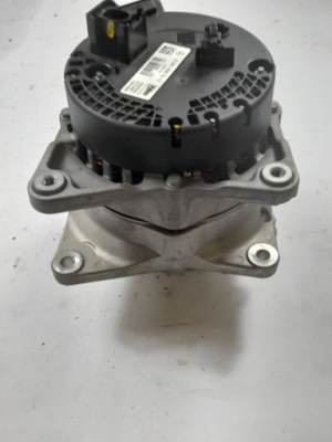 Mercedes w118 cla генератор 1.3 a0009061311 фото №1