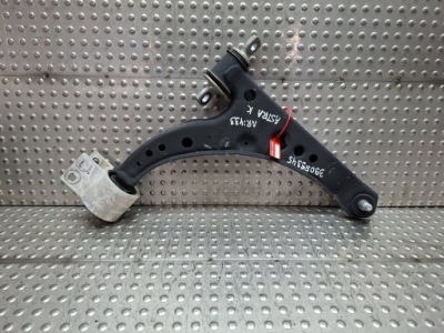 Рычаг перед правая  39089345 opel astra k 2015- фото №1