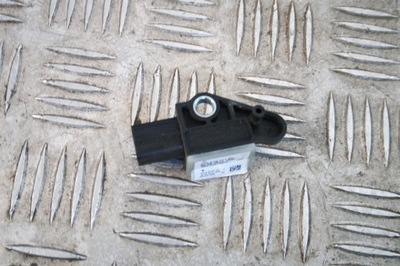 Датчик швидкості porsche panamera 97061822102 фото №1