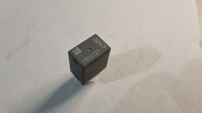 Реле 13500127 opel insignia a фото №1