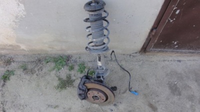 Citroen c4 cactus 1,2 thp амортизаторна стійка лівий 16r фото №1