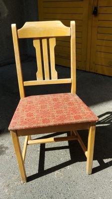 Krzesło tapicerowane vintage PRL - jasne drewno