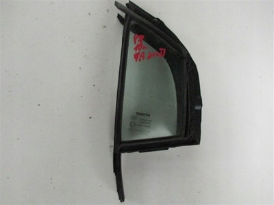 Скло передня права двері toyota yaris ii 5 двері фото №1