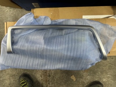 Bmw xm g09 молдинг заднего бампера правая оригинал новый фото №1