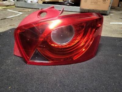 Seat ibiza iv 08-12 лампа задня права оригінал фото №1