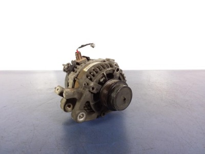Toyota yaris iii генератор 27060-oy160 фото №1