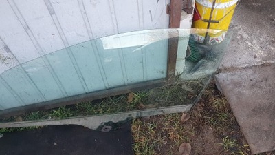 Fiat grande punto 3d 3 дверь - стекло левый перед фото №1