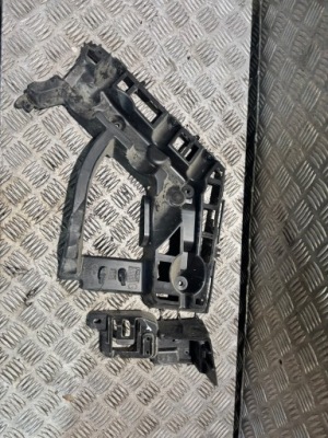 Направляющая кронштейн бампера задняя espace v 850445100r 850450808r фото №1