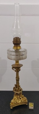 Piękna unikalna lampa naftowa -- mosiężna