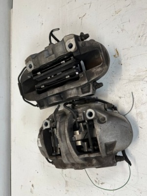 Alfa romeo stelvio супорт гальмівний лівий правий фото №1