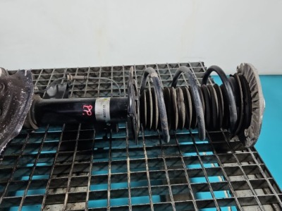 Амортизатор перед правый передний bmw f30 фото №1