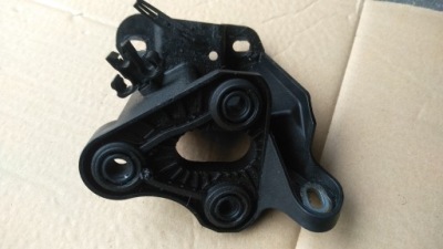 Кронштейн кронштейн кронштейн насоса abs e w212 фото №1